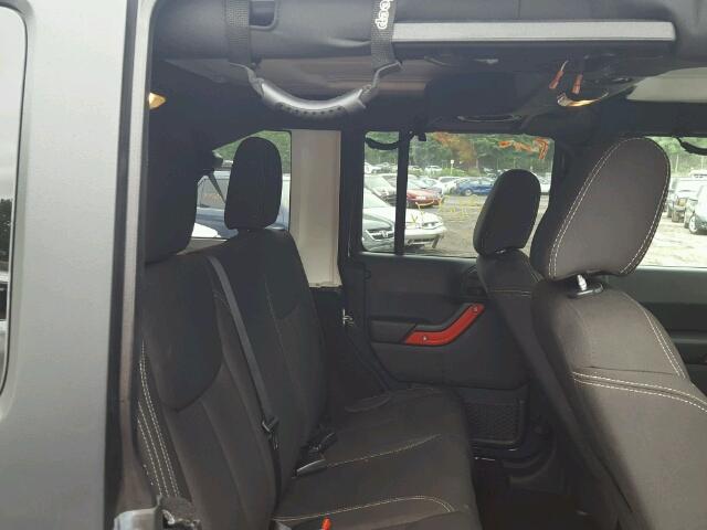1C4BJWFG2GL220388 - 2016 JEEP WRANGLER U GRAY photo 6