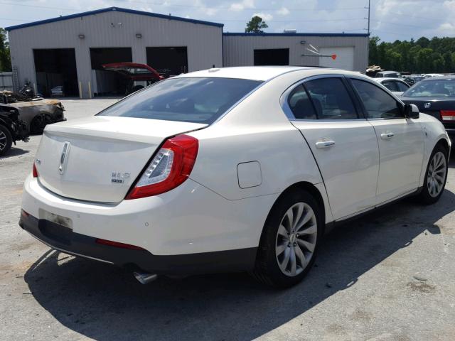 1LNHL9EK5DG610168 - 2013 LINCOLN MKS WHITE photo 4