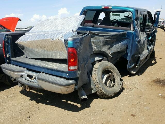 3FTNW21F81MA57872 - 2001 FORD F250 BLUE photo 4