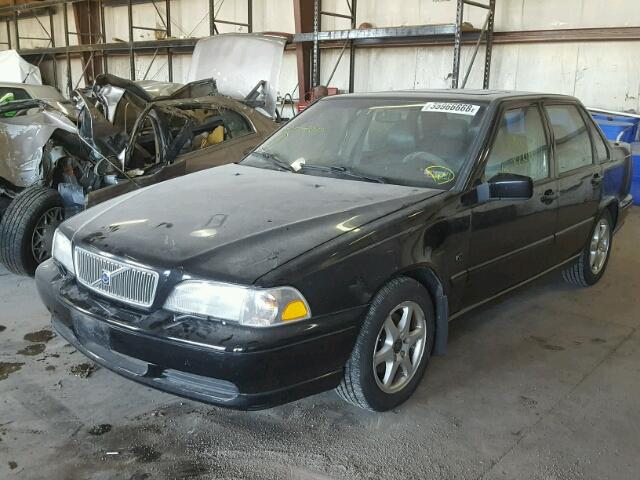 YV1LS61J1Y2629990 - 2000 VOLVO S70 BASE BLACK photo 2