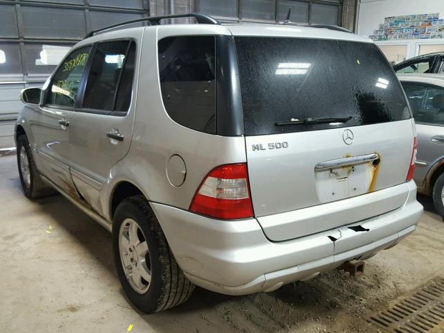 4JGAB75E63A414096 - 2003 MERCEDES-BENZ ML 500 SILVER photo 3