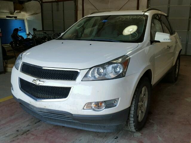 1GNLVFED5AJ245232 - 2010 CHEVROLET TRAVERSE L WHITE photo 2