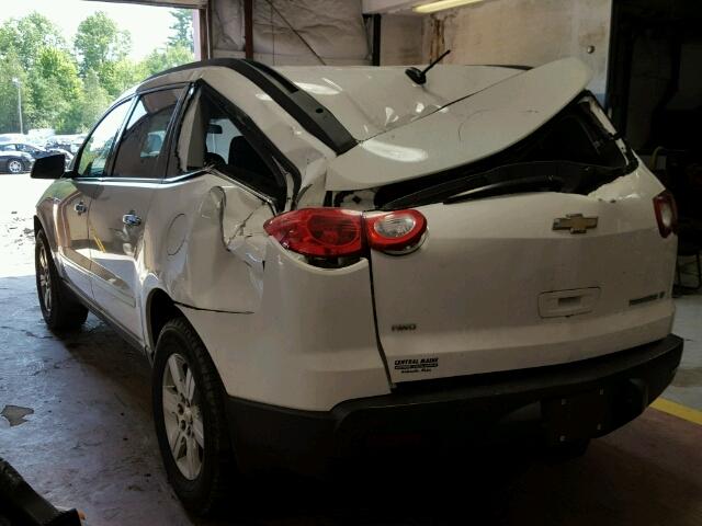 1GNLVFED5AJ245232 - 2010 CHEVROLET TRAVERSE L WHITE photo 3