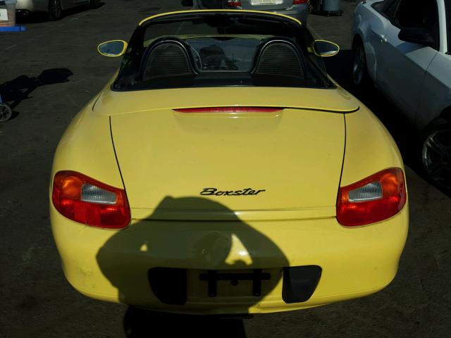 WP0CA2983WU621202 - 1998 PORSCHE BOXSTER YELLOW photo 6