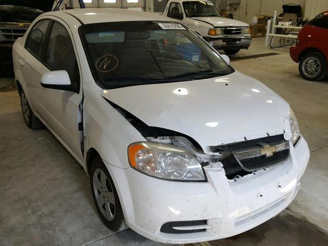 KL1TD56E59B604184 - 2009 CHEVROLET AVEO LS WHITE photo 1