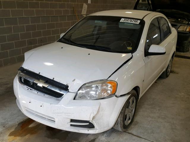 KL1TD56E59B604184 - 2009 CHEVROLET AVEO LS WHITE photo 2