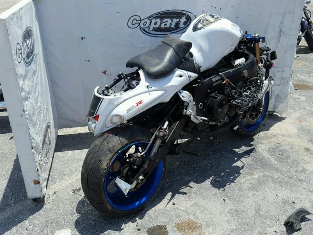 JS1GX72B6H2101328 - 2017 SUZUKI GSX1300 RA WHITE photo 4