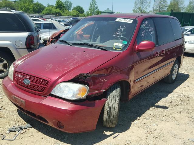 KNDUP132556719734 - 2005 KIA SEDONA EX BURGUNDY photo 2