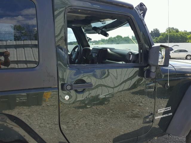 1J4AA2D14BL636920 - 2011 JEEP WRANGLER S GREEN photo 9