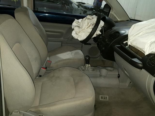 3VWCA21C0XM427908 - 1999 VOLKSWAGEN NEW BEETLE 蓝色 照片 5