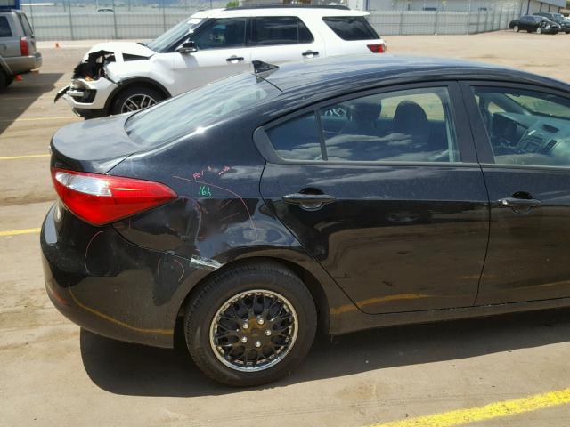 KNAFK4A67F5401780 - 2015 KIA FORTE LX BLACK photo 9