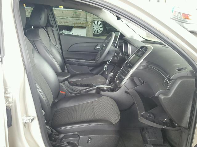 1G11C5SL2FF214986 - 2015 CHEVROLET MALIBU 1LT 金色 照片 5