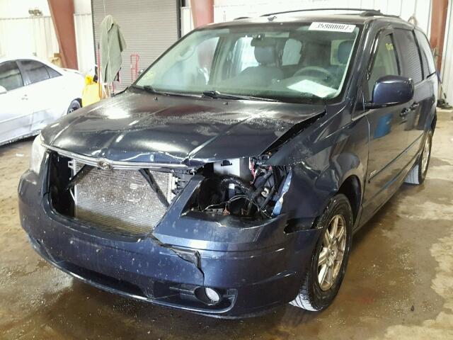 2A8HR54P68R710530 - 2008 CHRYSLER TOWN & COU BLUE photo 2