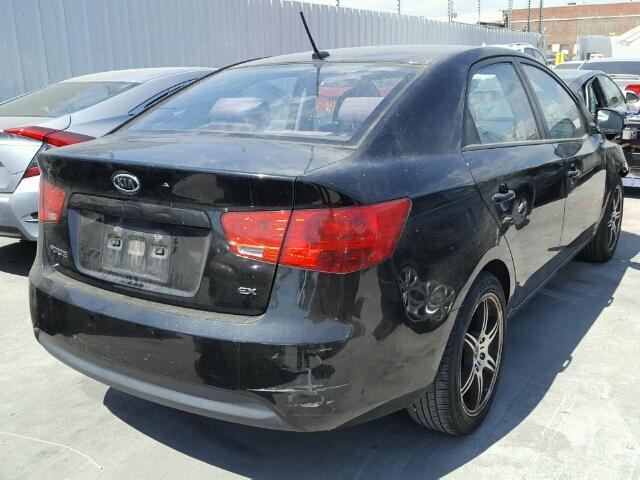 KNAFU4A23A5128319 - 2010 KIA FORTE EX BLACK photo 4