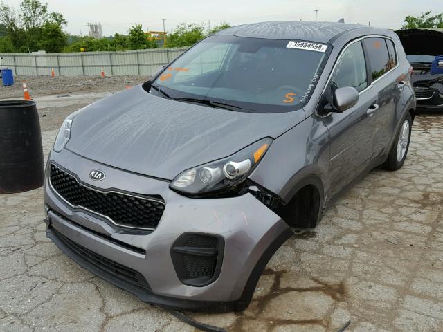 KNDPM3AC3J7344041 - 2018 KIA SPORTAGE L GRAY photo 2