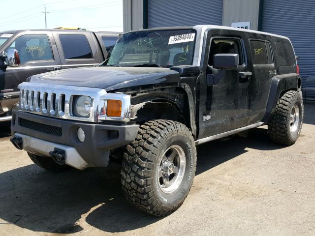 5GTEN13E788162718 - 2008 HUMMER H3 BLACK photo 2