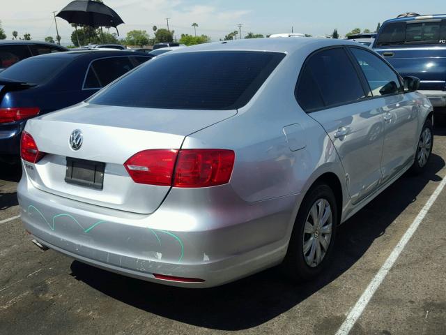 3VW2K7AJ2EM250862 - 2014 VOLKSWAGEN JETTA BASE 银色 照片 4