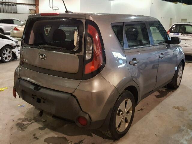 KNDJN2A29G7249609 - 2016 KIA SOUL GRAY photo 4