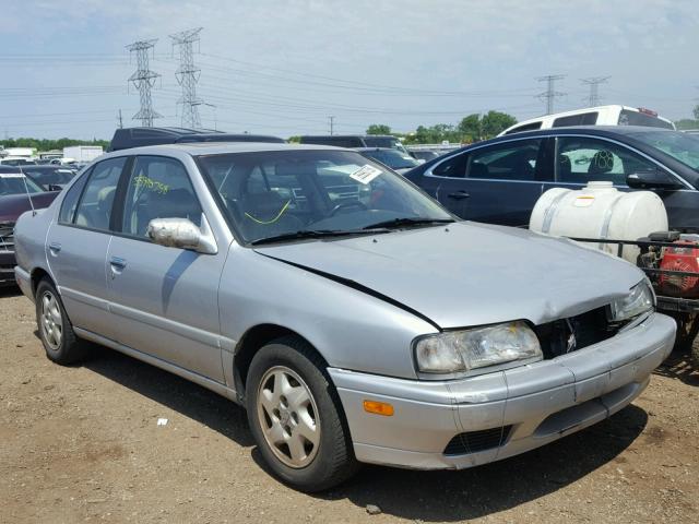 JNKCP01D8TT540370 - 1996 INFINITI G20 SILVER photo 1