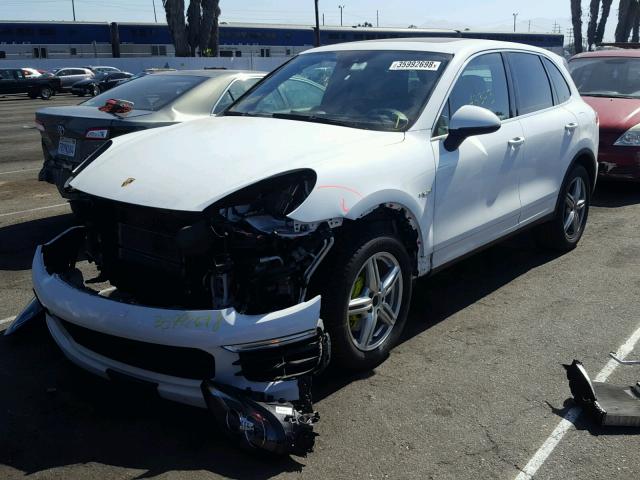 WP1AE2A26FLA51980 - 2015 PORSCHE CAYENNE SE WHITE photo 2