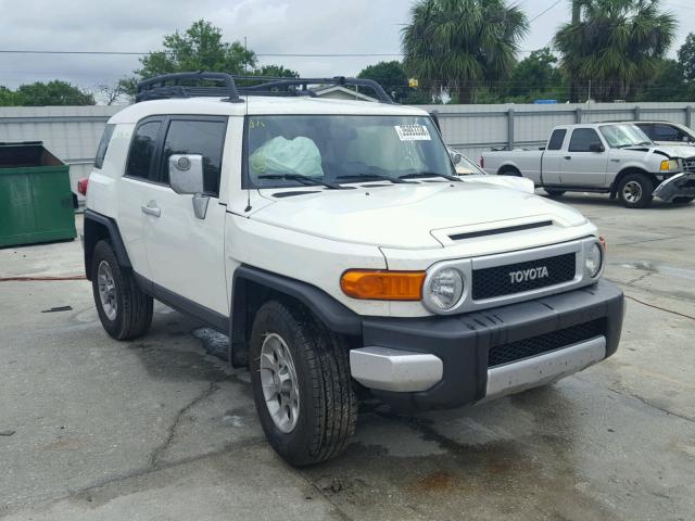 JTEZU4BF3DK013173 - 2013 TOYOTA FJ CRUISER WHITE photo 1