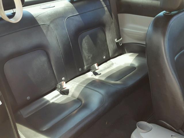 3VWBK31C35M402223 - 2005 VOLKSWAGEN NEW BEETLE 黑色 照片 6