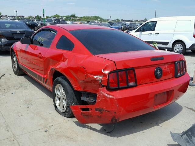 1ZVFT80NX75359278 - 2007 FORD MUSTANG RED photo 3