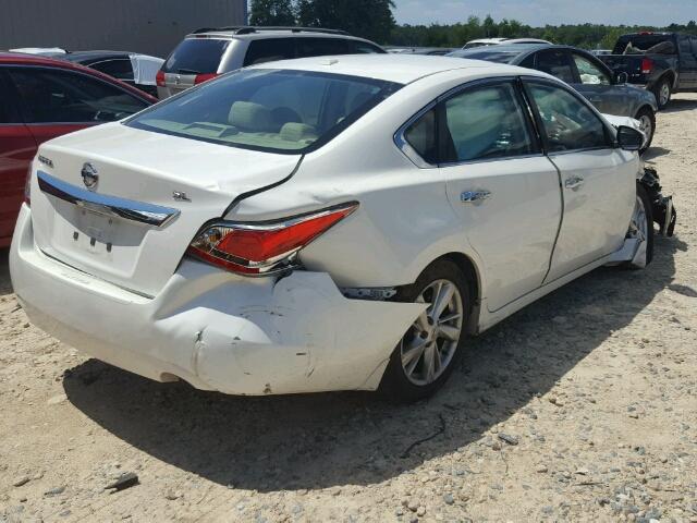 1N4AL3AP7FN870046 - 2015 NISSAN ALTIMA 2.5 WHITE photo 4