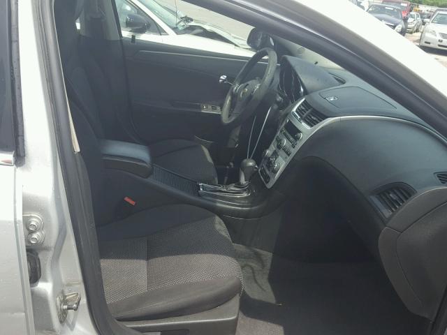 1G1ZC5EU4BF354278 - 2011 CHEVROLET MALIBU 1LT 银色 照片 5