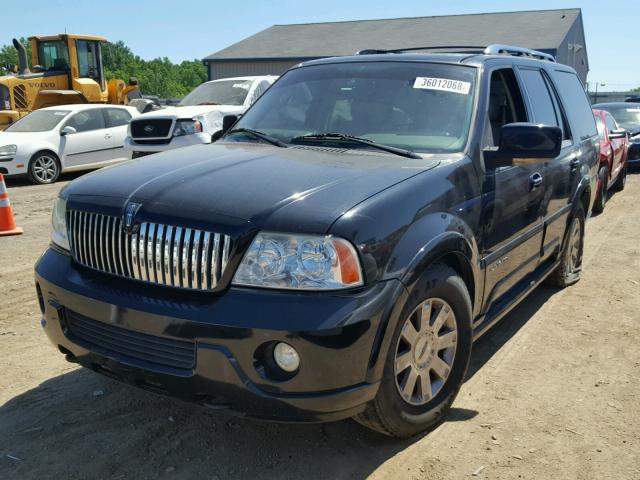 5LMFU28R14LJ26202 - 2004 LINCOLN NAVIGATOR BLACK photo 2