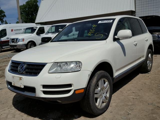 WVGCM67L24D031202 - 2004 VOLKSWAGEN TOUAREG 4. WHITE photo 2