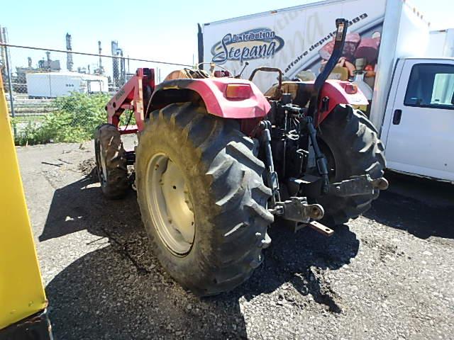 KPS1045 - 2006 MAHINDRA AND MAHINDRA TRACTOR RED photo 3