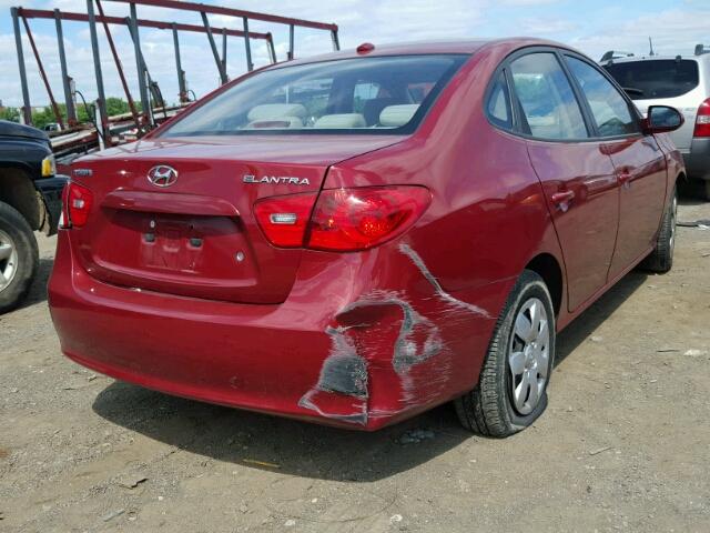 KMHDU46D58U404063 - 2008 HYUNDAI ELANTRA GL MAROON photo 4