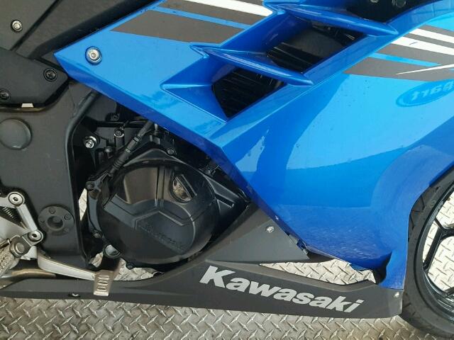 JKAEX8A1XHDA31894 - 2017 KAWASAKI EX300 A BLACK photo 7