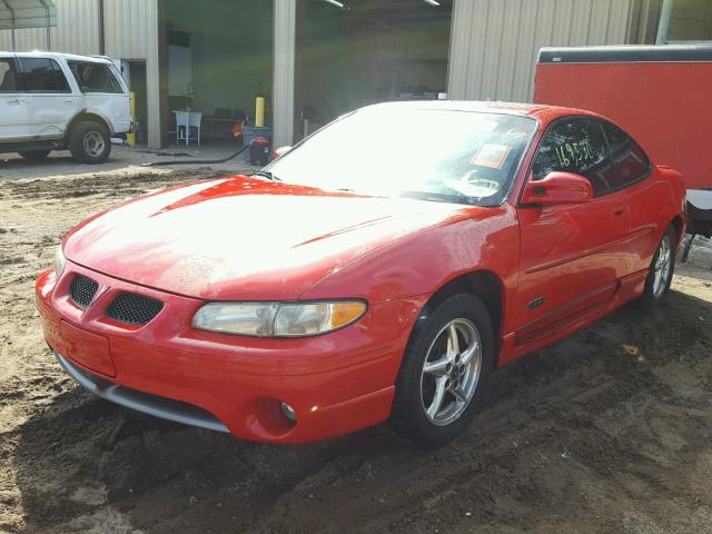 1G2WR121X1F205291 - 2001 PONTIAC GRAND PRIX RED photo 2