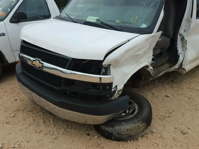 1GAZG1FGXF1236311 - 2015 CHEVROLET EXPRESS G3 WHITE photo 9