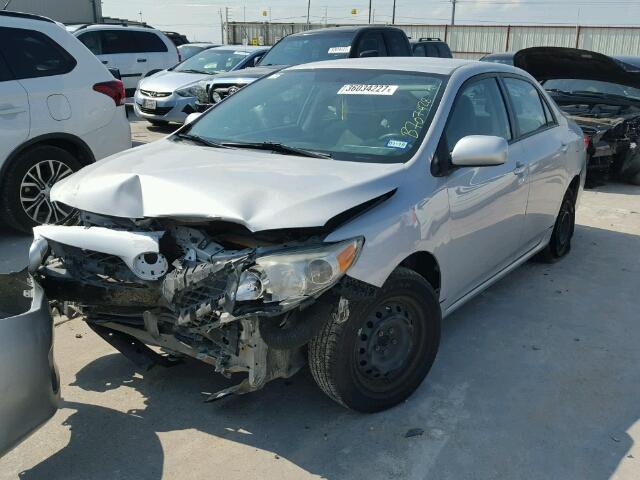 2T1BU4EE1BC601192 - 2011 TOYOTA COROLLA BA SILVER photo 2