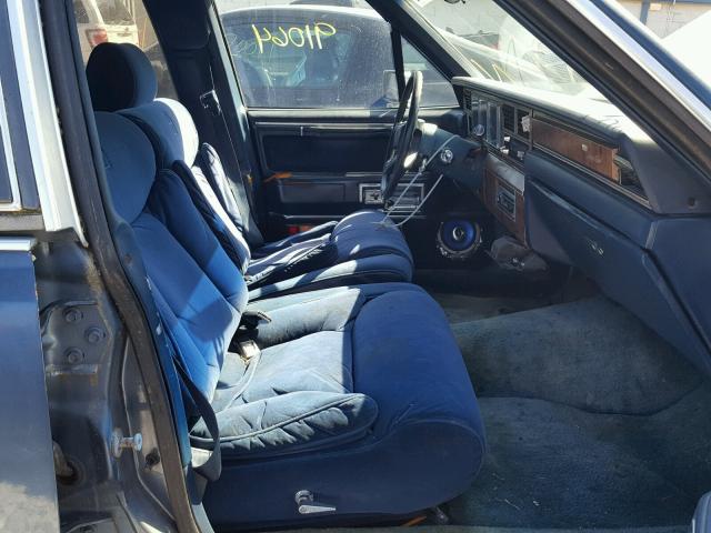 1LNBP96F2GY647298 - 1986 LINCOLN TOWN CAR BLUE photo 5