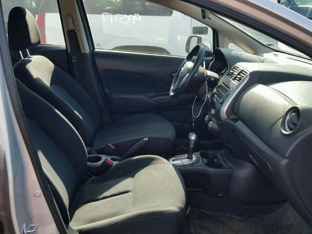 3N1CE2CP7EL401917 - 2014 NISSAN VERSA NOTE SILVER photo 5