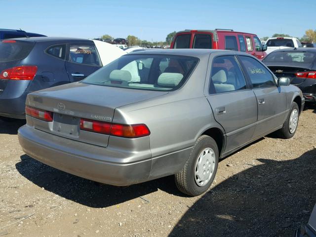 JT2BG22KXW0192558 - 1998 TOYOTA CAMRY CE BEIGE photo 4