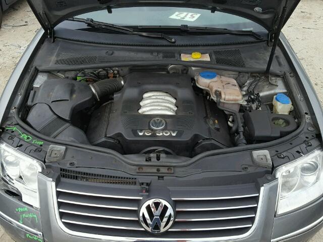 WVWTU63B75P021881 - 2005 VOLKSWAGEN PASSAT GRAY photo 7