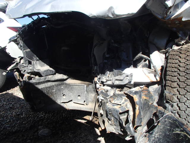 1C6RR7LT1FS546449 - 2015 RAM RAM TRUCK SILVER photo 9