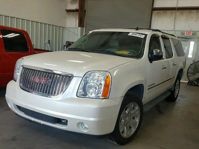 1GKUKKE38AR263784 - 2010 GMC YUKON XL K WHITE photo 2