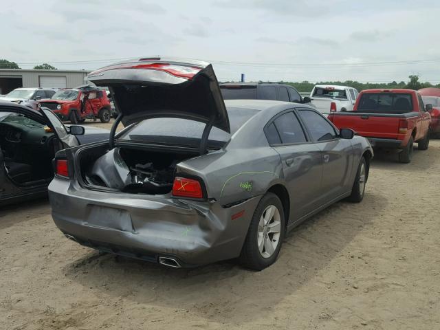 2B3CL3CG6BH543271 - 2011 DODGE CHARGER GRAY photo 4