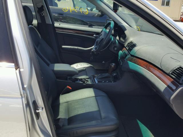 WBAEW53495PN40166 - 2005 BMW 330 XI SILVER photo 5