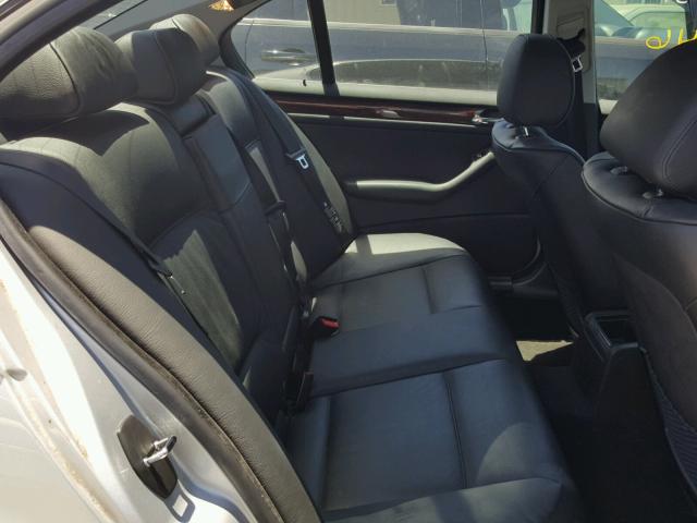 WBAEW53495PN40166 - 2005 BMW 330 XI SILVER photo 6