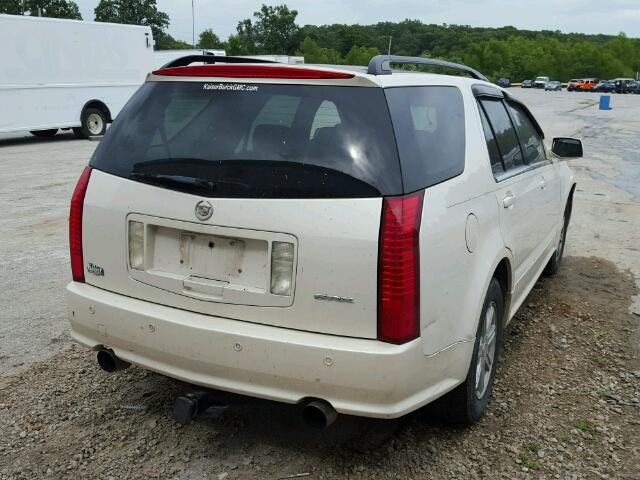 1GYEE637340171053 - 2004 CADILLAC SRX WHITE photo 4