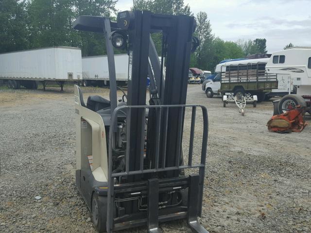 1A353011 - 2012 CROW FORKLIFT WHITE photo 1