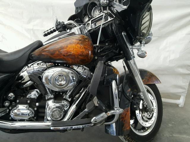 1HD1FC4117Y658993 - 2007 HARLEY-DAVIDSON FLHTCUI TWO TONE photo 5