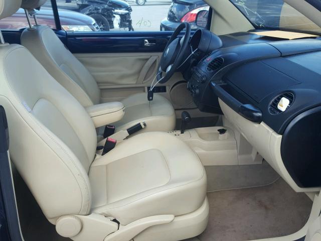 3VWPF31Y06M330243 - 2006 VOLKSWAGEN NEW BEETLE 蓝色 照片 5